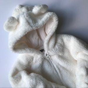 Old Navy fleece bunting! 12-18 months